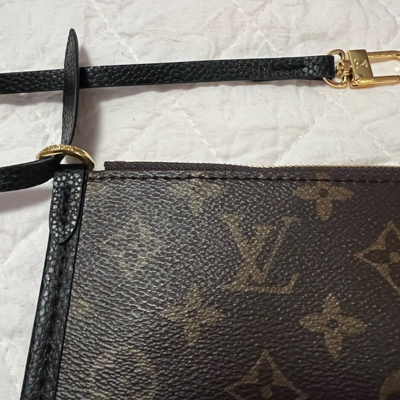 Louis Vuitton Monogram Wristlet - Picture 3 of 6
